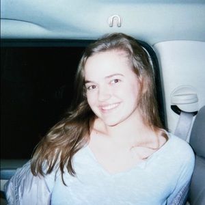 Meet your Posher, Ainsley